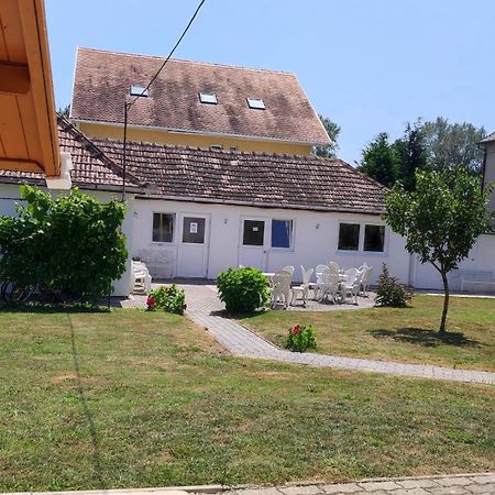 Villa Vanilia Keszthely Extérieur photo